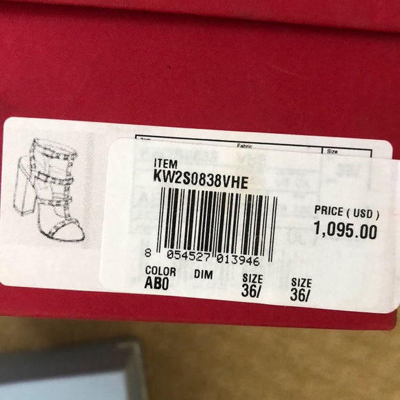 Valentino NIB Rock Stud T-Strap Sandals Abo 36.5 - Picture 13 of 14